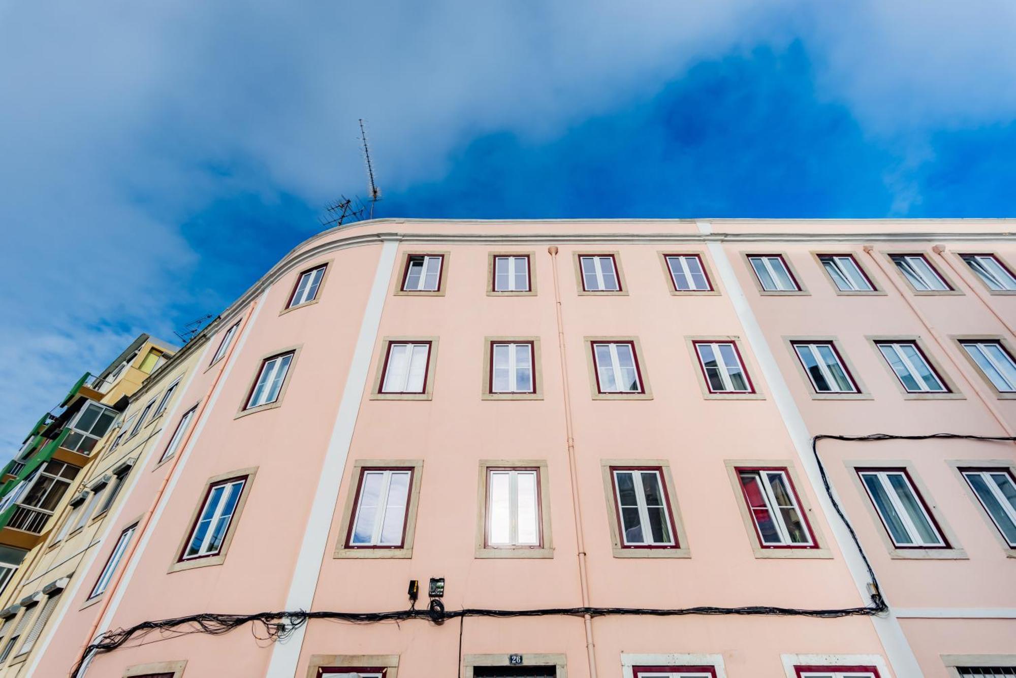 Monica'S Place A Friends' Inspired Apartment Lisboa المظهر الخارجي الصورة