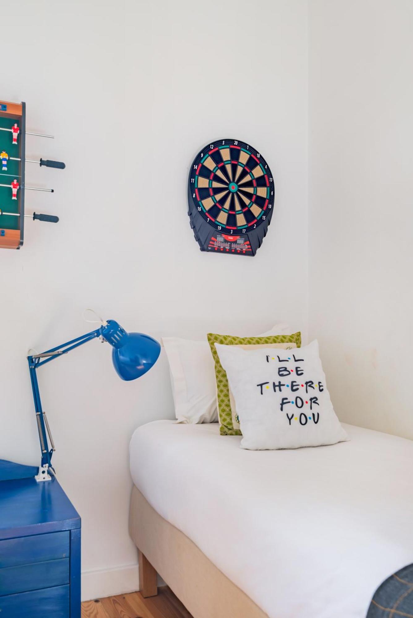 Monica'S Place A Friends' Inspired Apartment Lisboa المظهر الخارجي الصورة